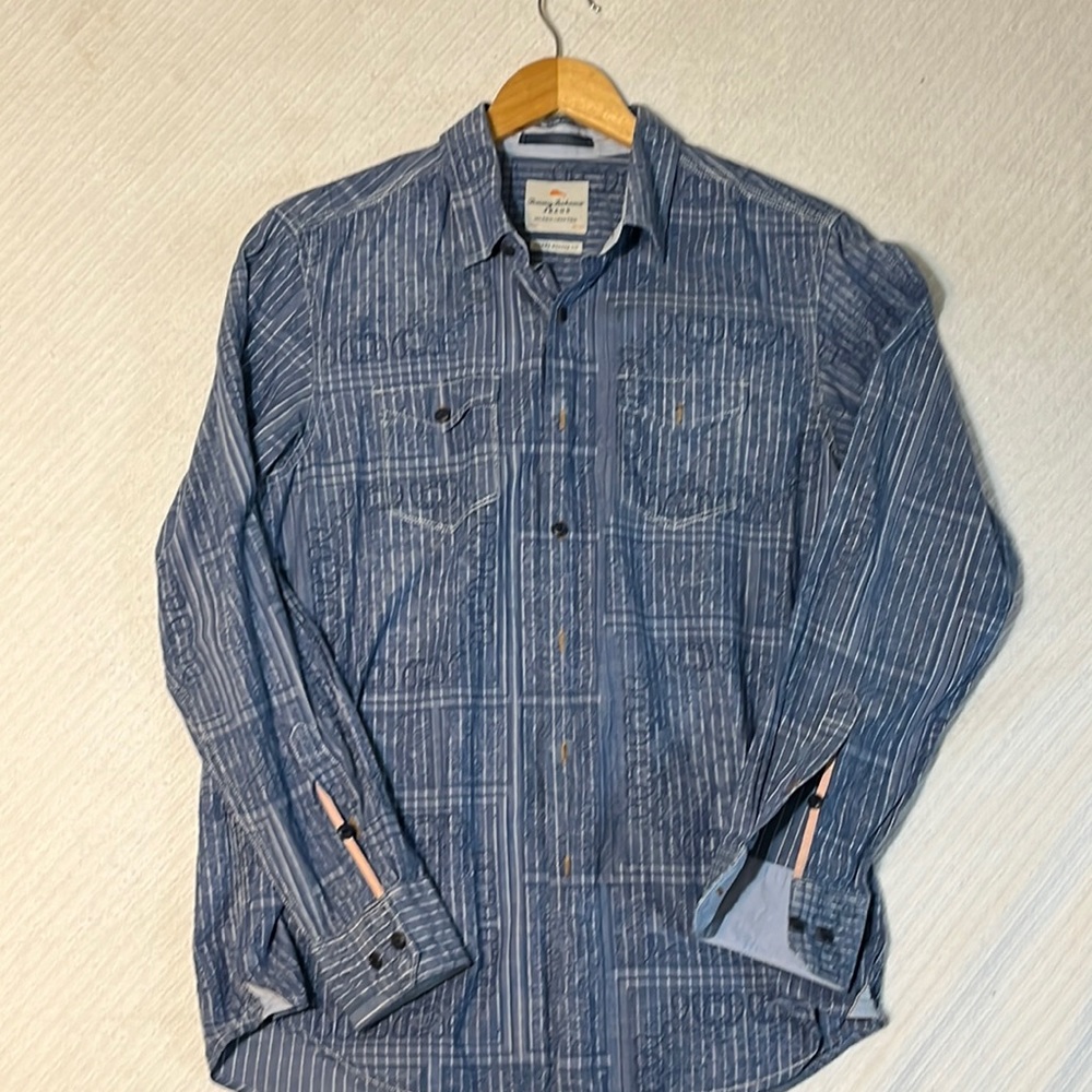 Tommy Bahama Jeans Island Crafted men’s chambray button up shirt